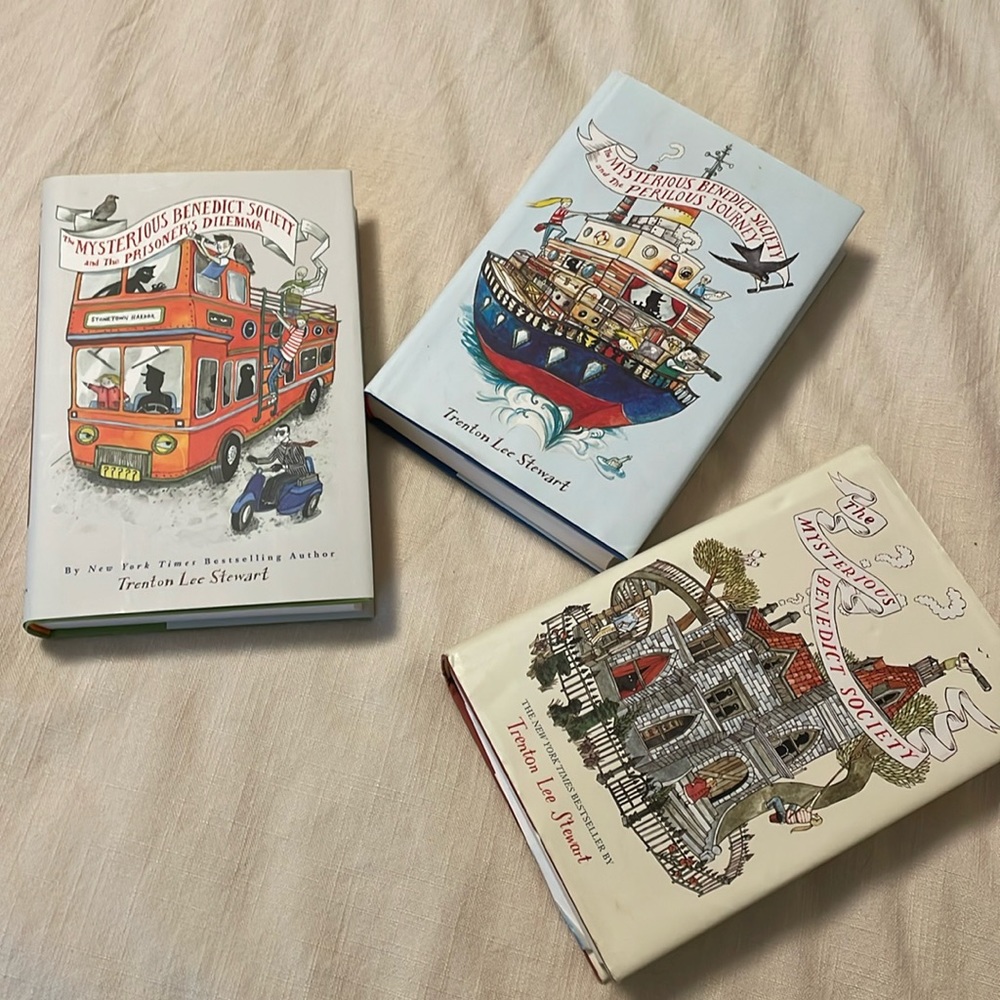 Book trio hardcover The Mysterious Benedict Society novels